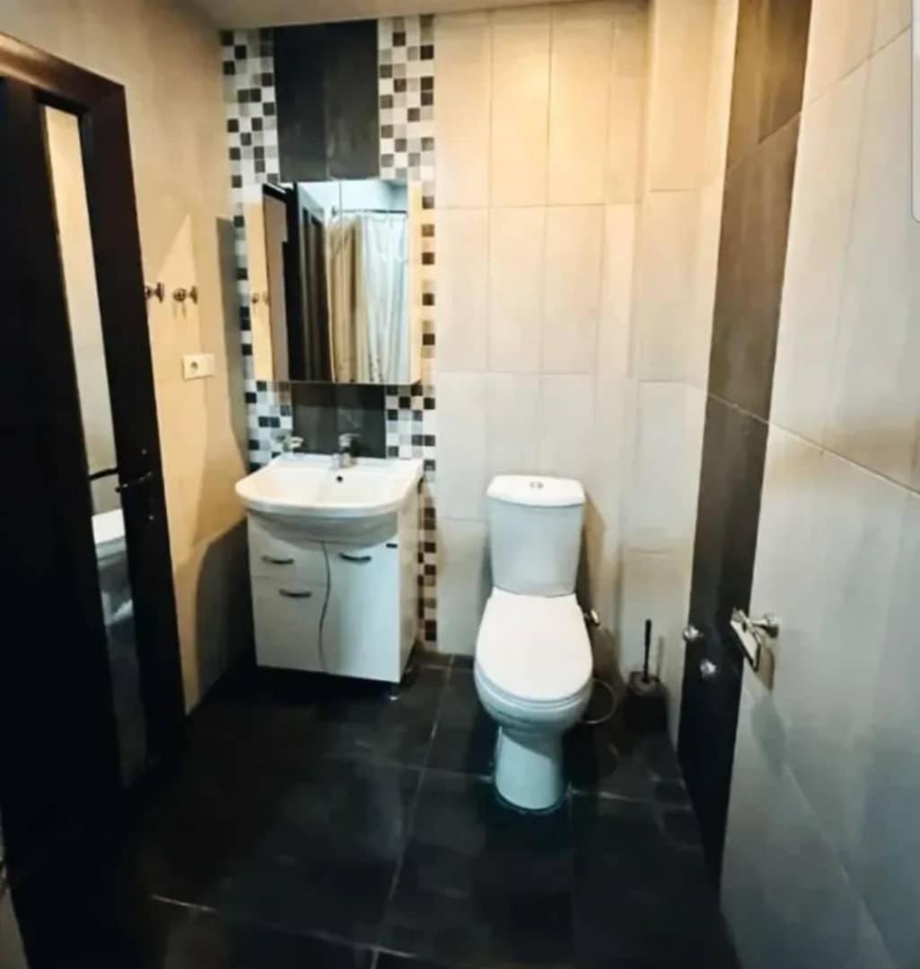 Elite Apartments Jerevan Buitenkant foto